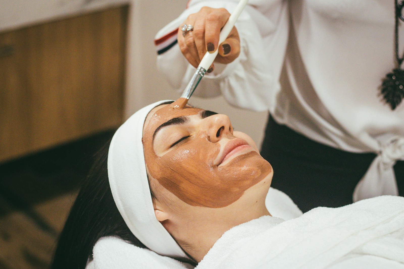 Ayurveda Rejuvenating Face Massage image